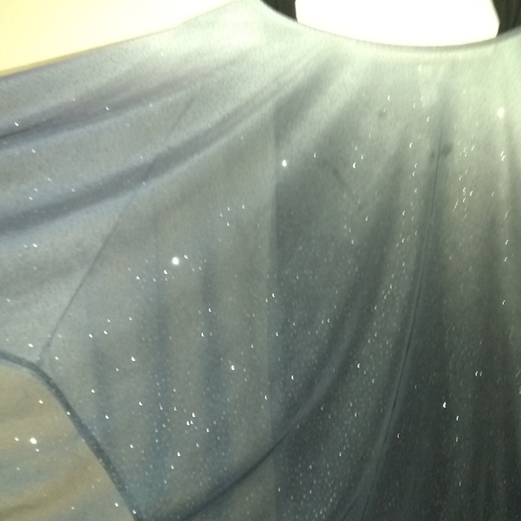 Two piece top - Picture 3 of 11